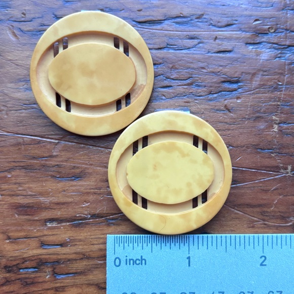 Bakelite Buckles - Picture 5 of 5